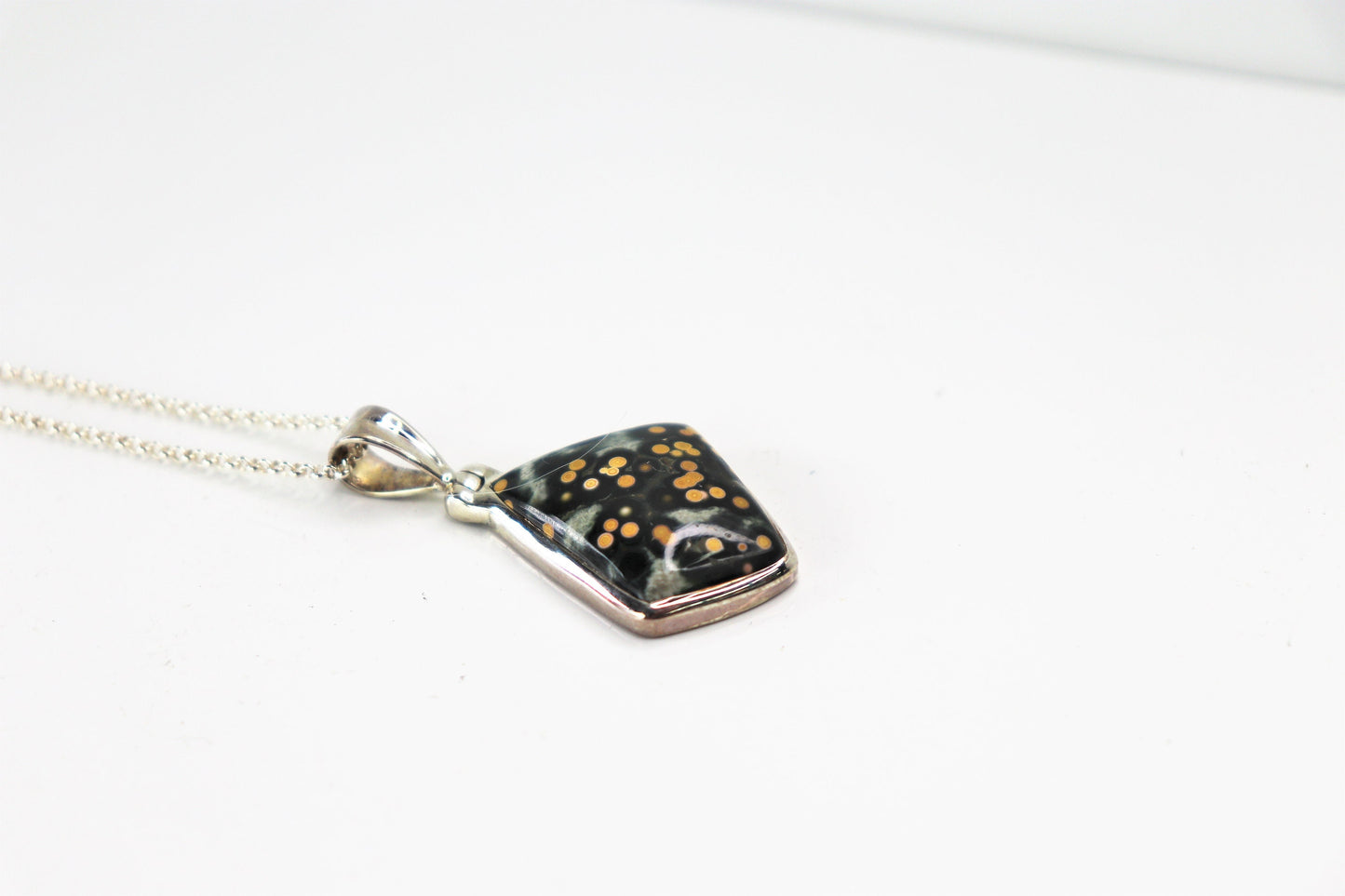 30) Ocean Jasper Crystal Necklace 925 Silver