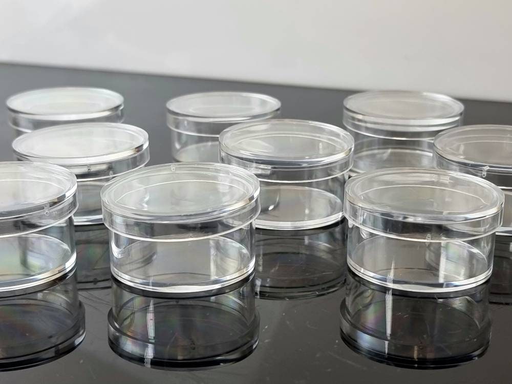 Clear Round Crystal / Mineral Display boxes