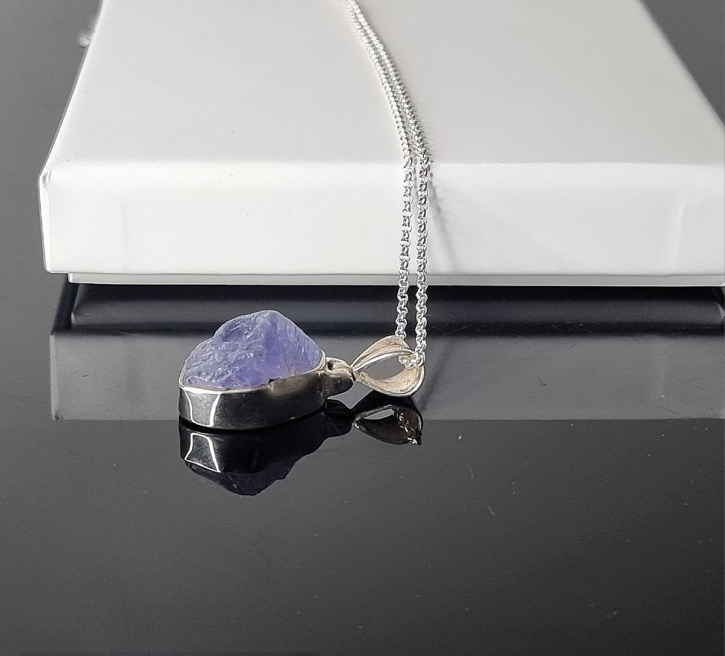 117) Tanzanite Crystal Necklace 925 Silver