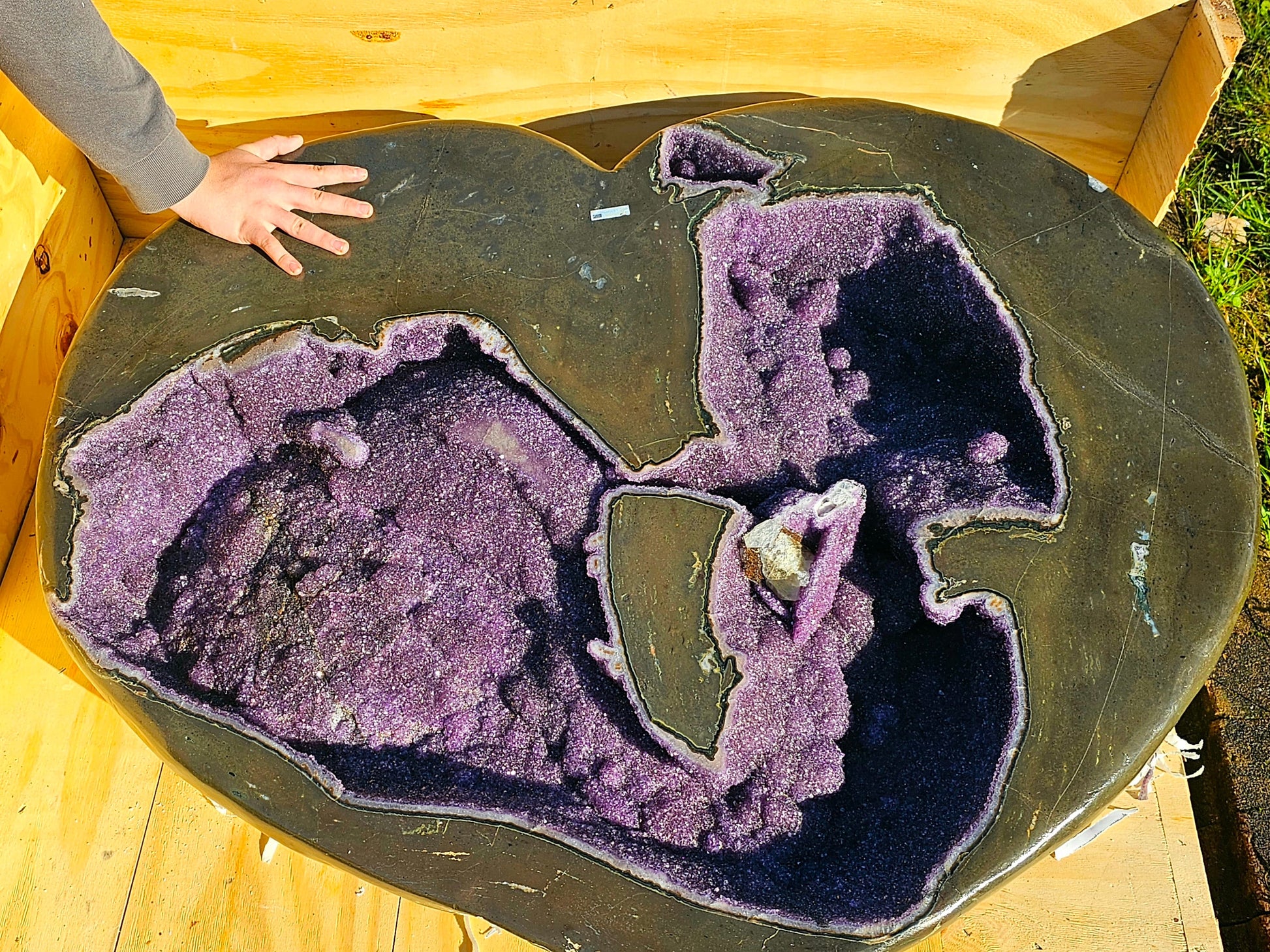 giant amethyst crystal heart
