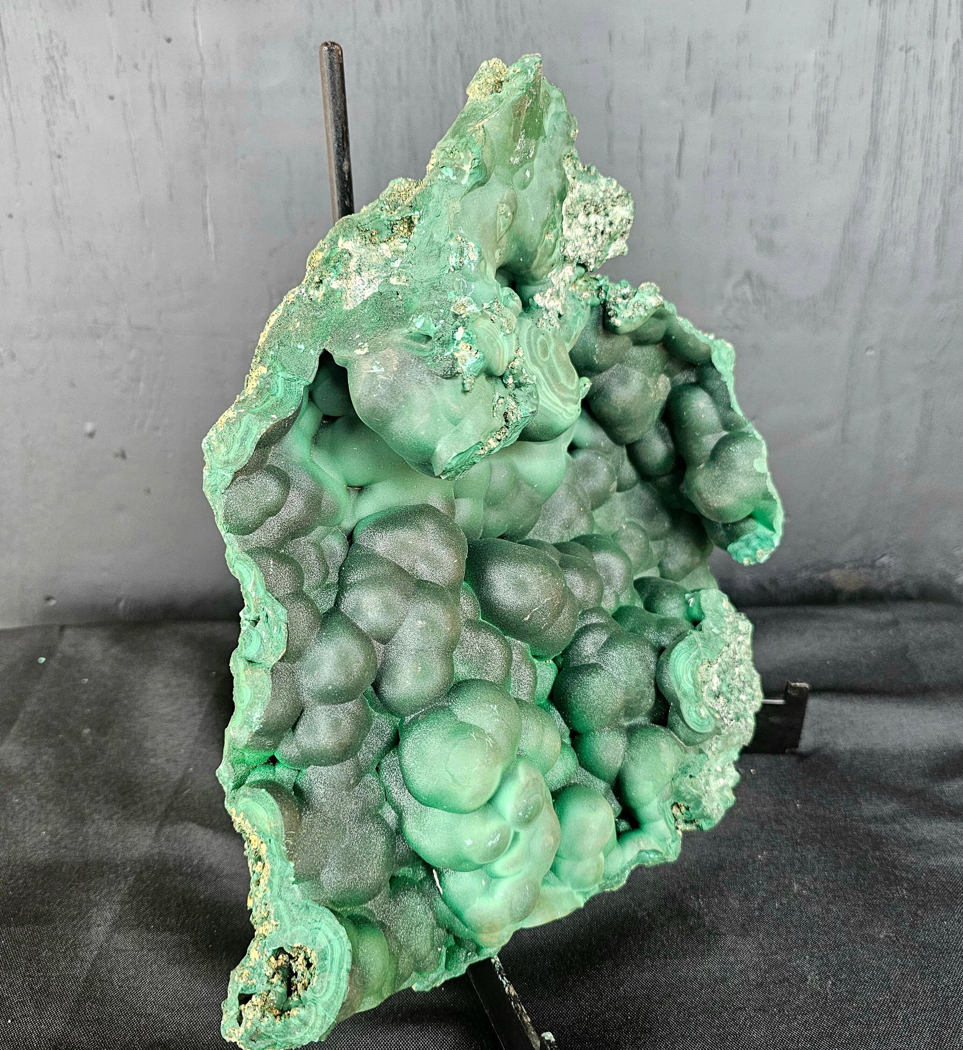 Big Malachite Bohydrional Crystal