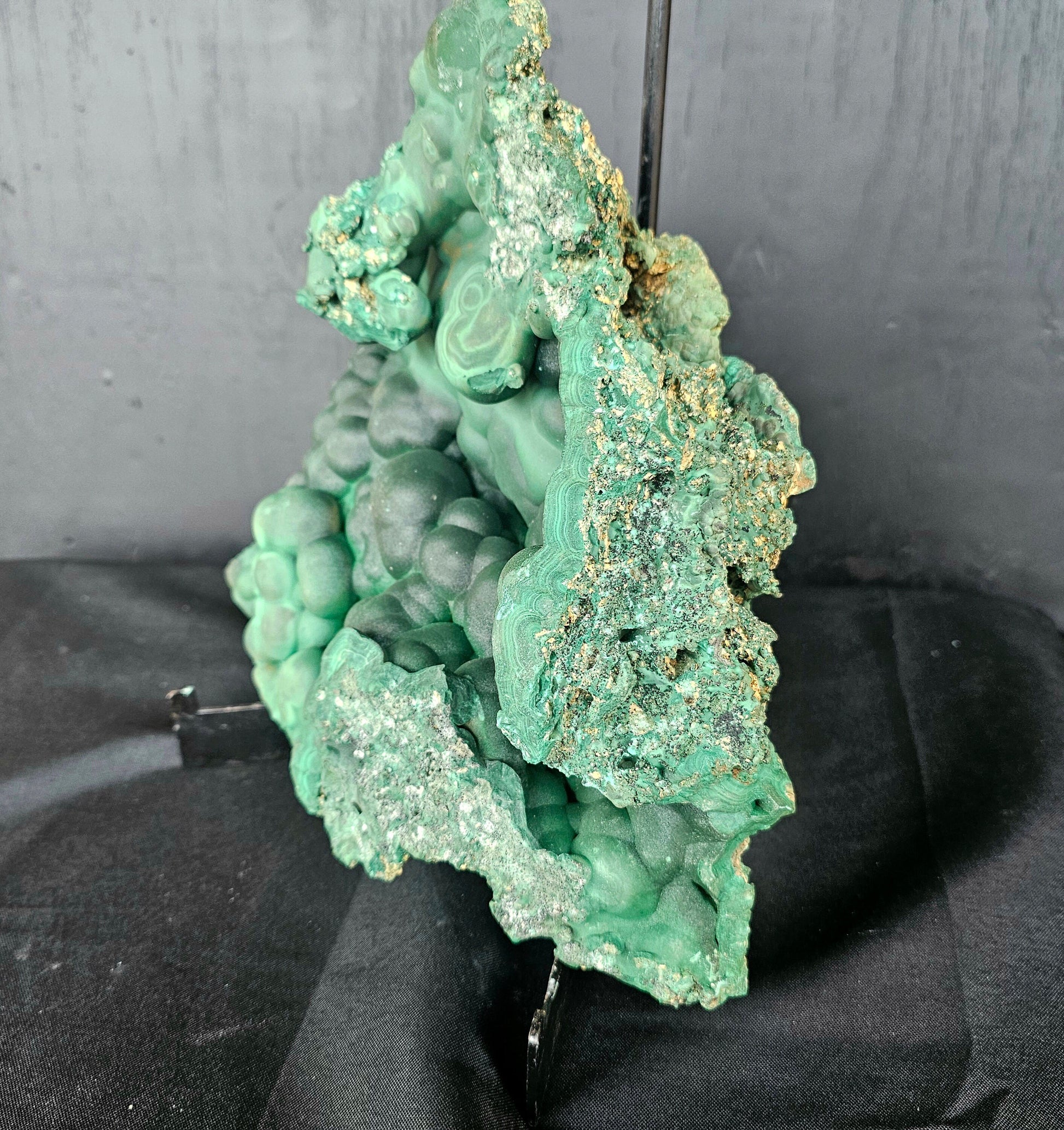 large crystal specimens collectors