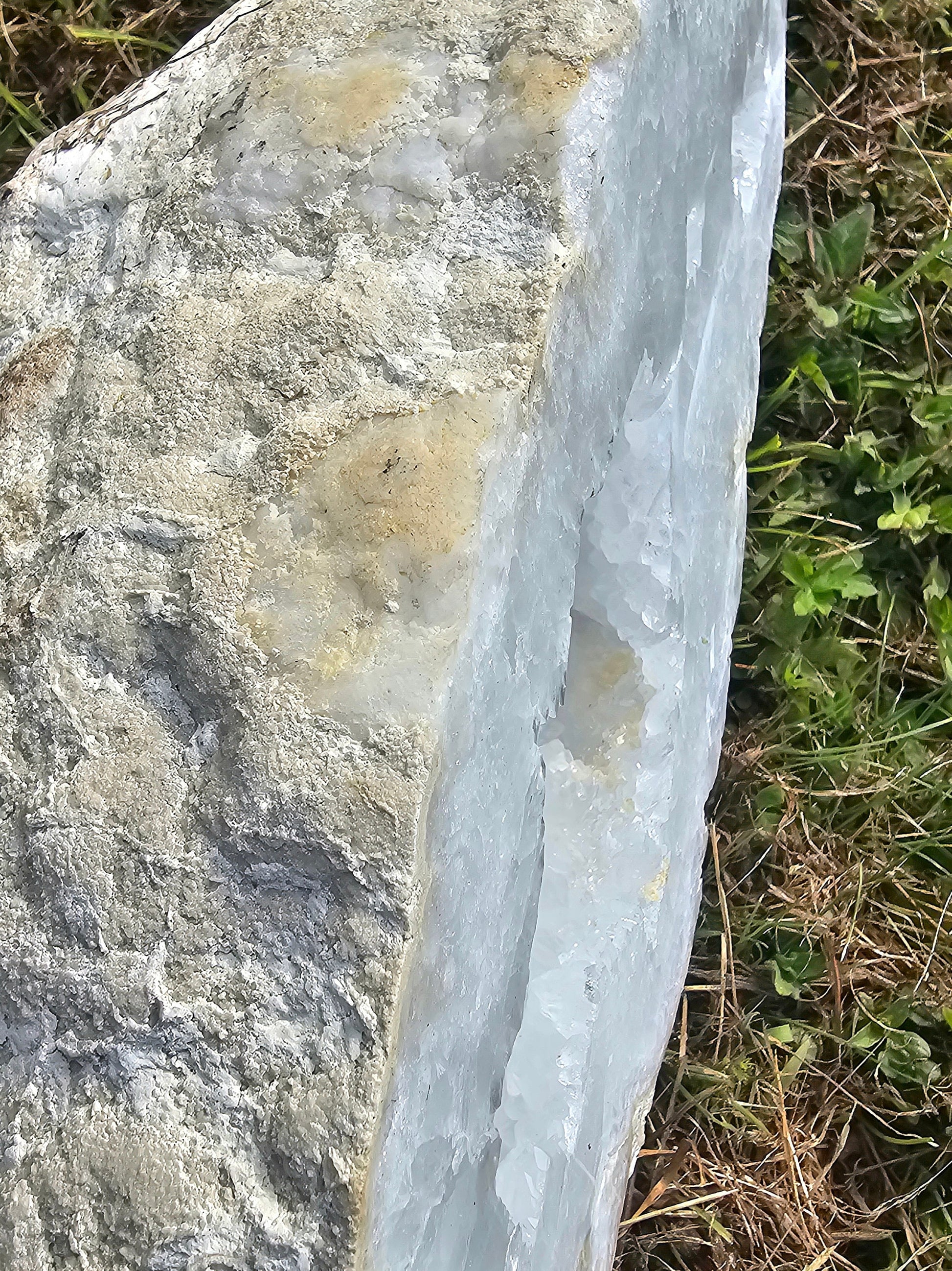 XL large quartz geode