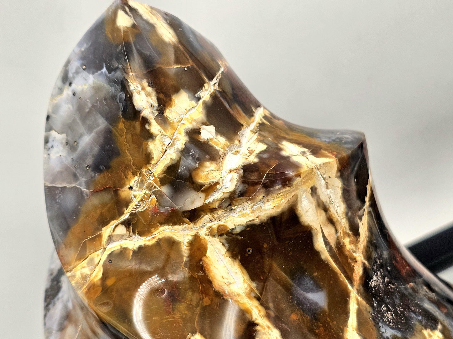 Very large Violet Agate Crystal Flame 4.4KG (DP)