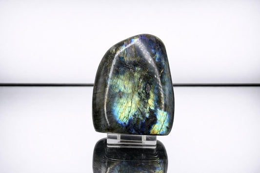 Labradorite Crystal Freeform With Strong Flash 0.47KG - Madagascar - #19
