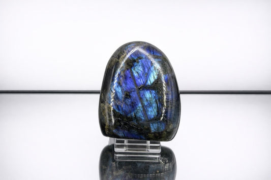 Labradorite Crystal Freeform With Strong Flash 0.38KG - Madagascar - #18