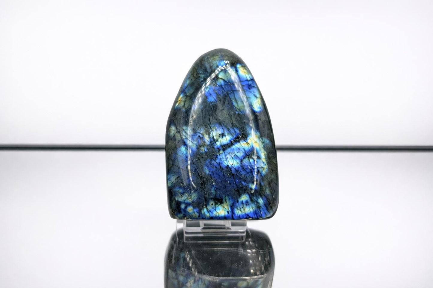 Labradorite Crystal Freeform With Strong Flash 0.56KG - Madagascar #3
