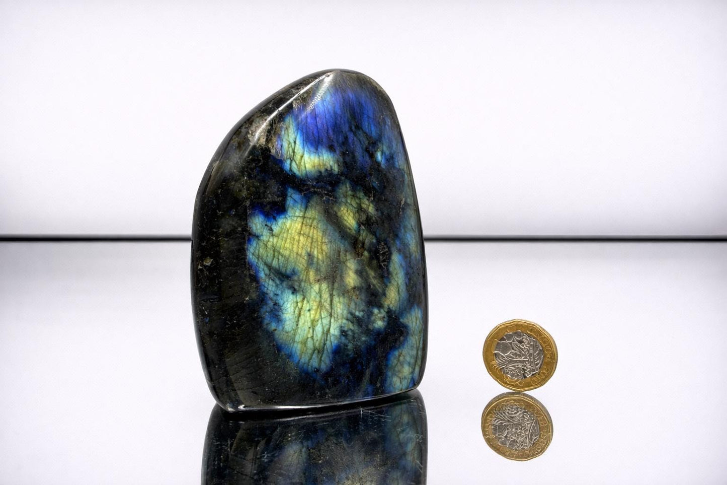 Labradorite Crystal Freeform With Strong Flash 0.47KG - Madagascar - #19