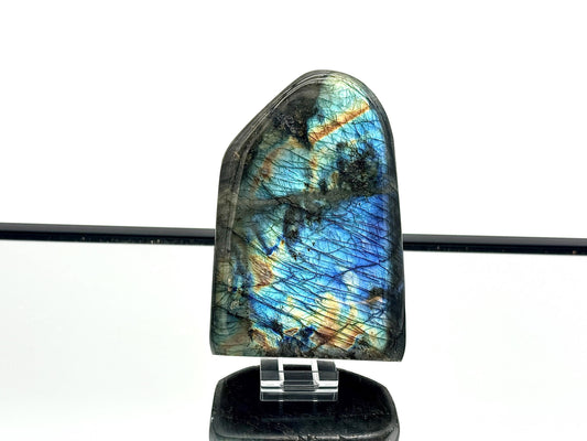 Labradorite Crystal Freeform With Strong Flash 1.60KG - Madagascar - #40