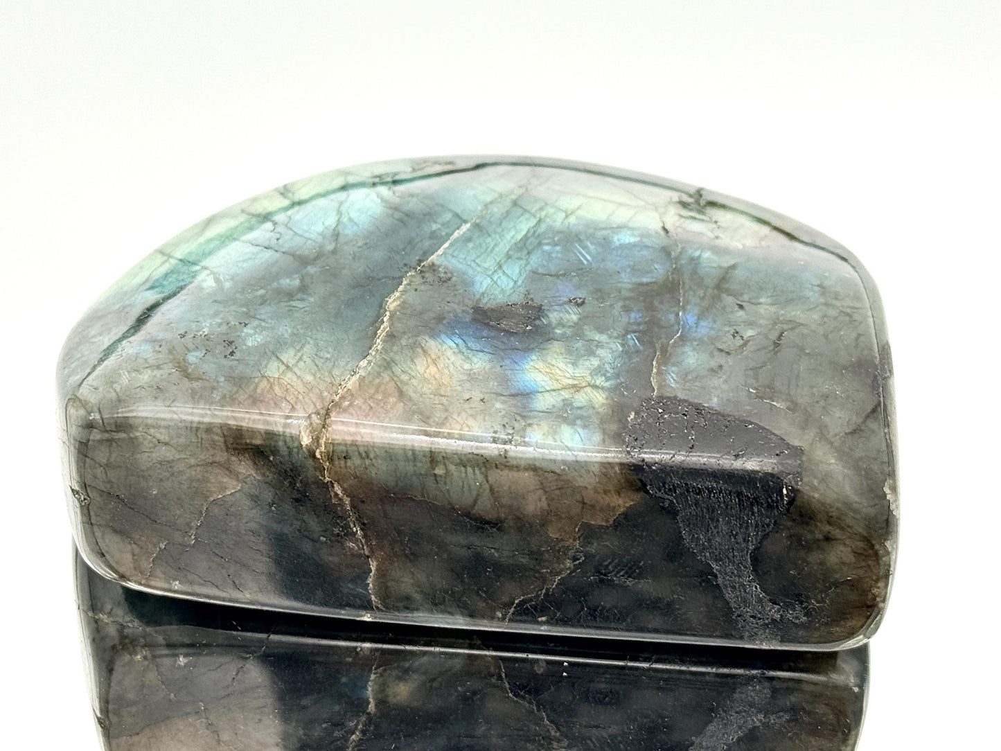 Labradorite Crystal Freeform With Strong Flash 0.48KG - Madagascar - #31