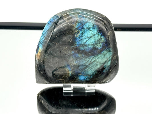 Labradorite Crystal Freeform With Strong Flash 0.88KG - Madagascar - #26