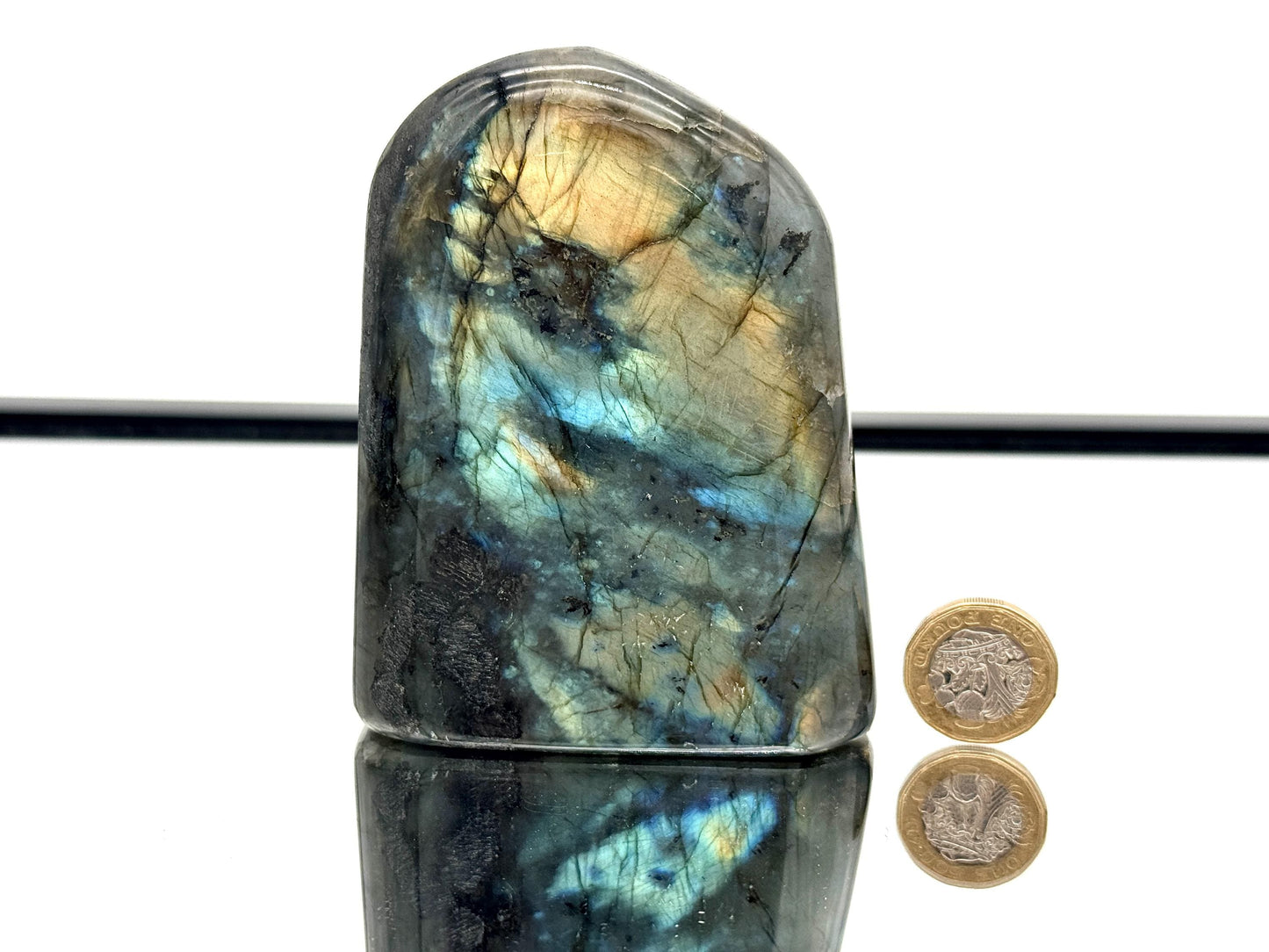 Labradorite Crystal Freeform With Strong Flash 0.54KG - Madagascar - #32