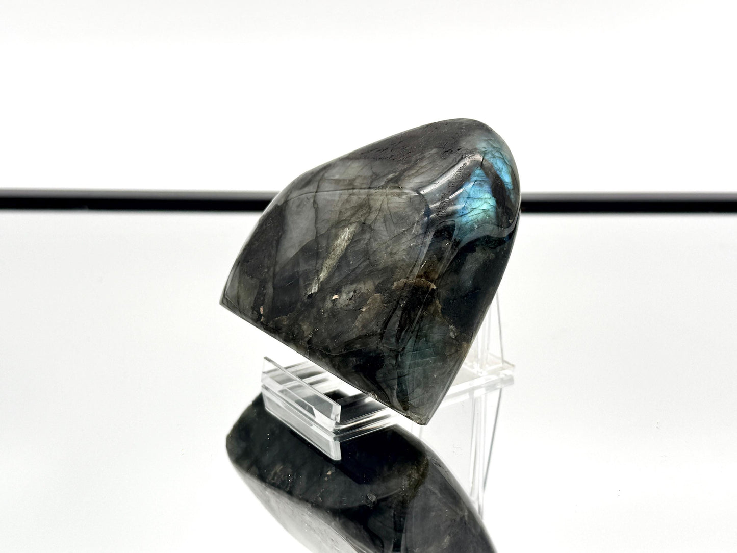 Labradorite Crystal Freeform With Strong Flash 0.51KG - Madagascar - #24