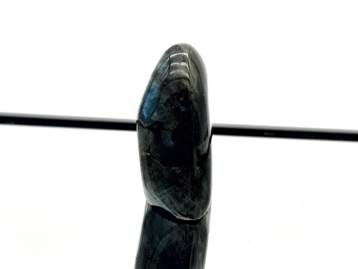 Labradorite Crystal Freeform With Strong Flash 0.51KG - Madagascar - #24