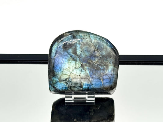 Labradorite Crystal Freeform With Strong Flash 0.73KG - Madagascar - #49