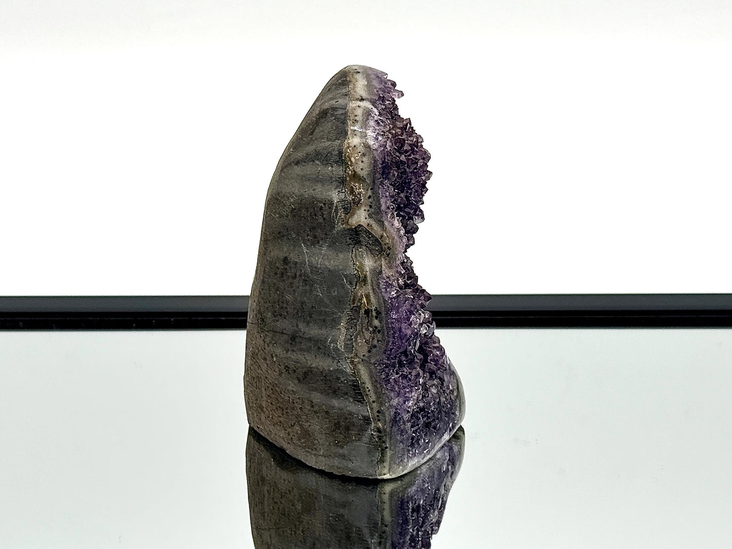 Uruguayan Amethyst Crystal Geode (AMU40)