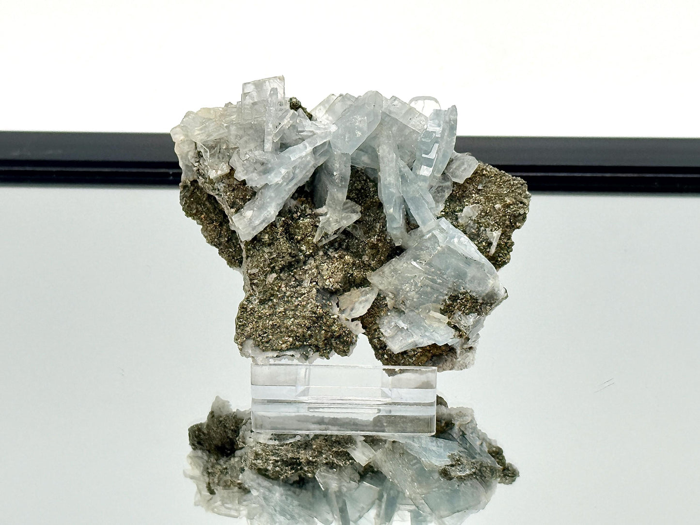 14) Blue Baryte Crystal With Baryte, Pyrite, Quartz - Morocco