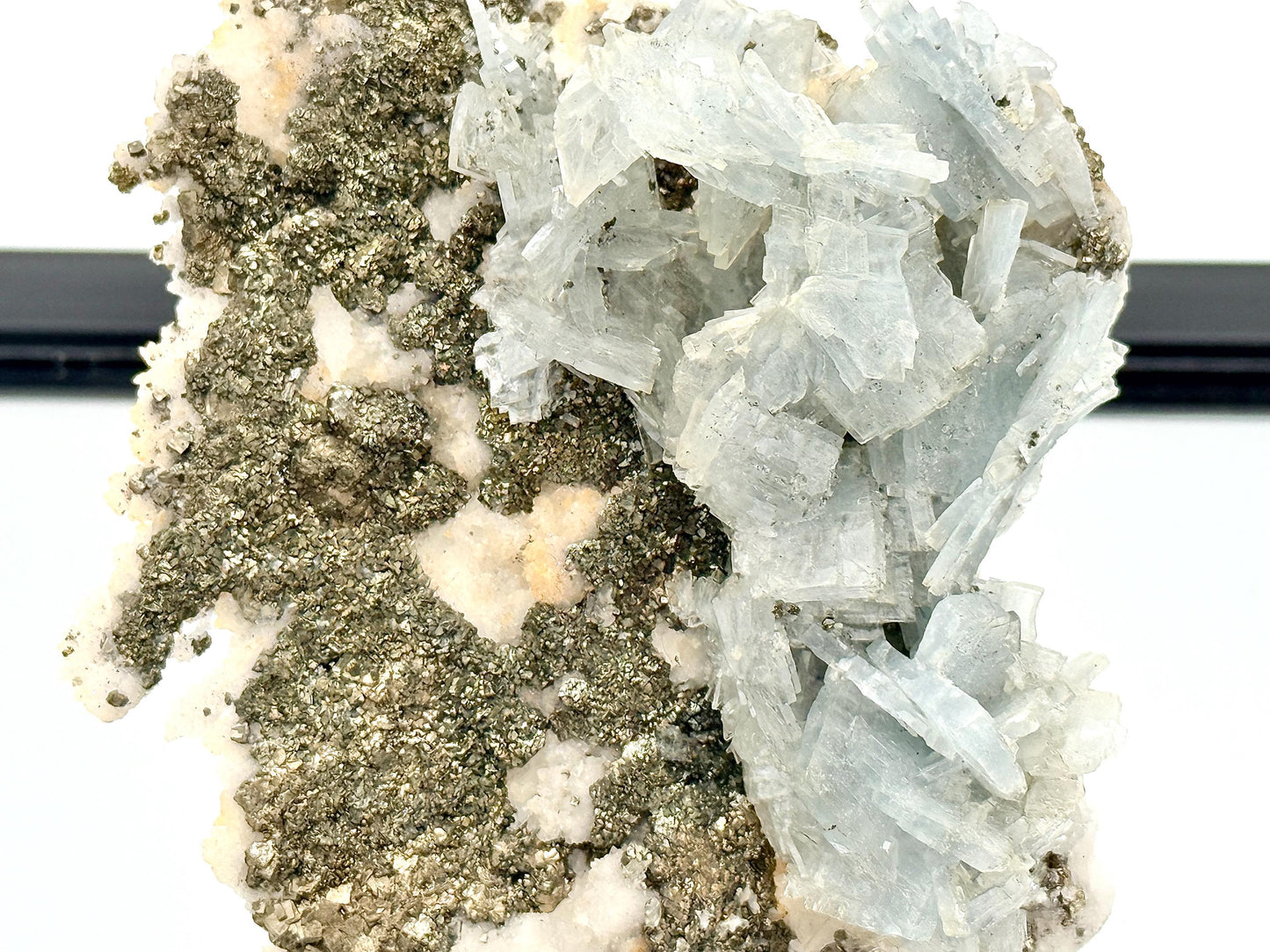 15) Blue Baryte Crystal With Baryte, Pyrite, Quartz - Morocco