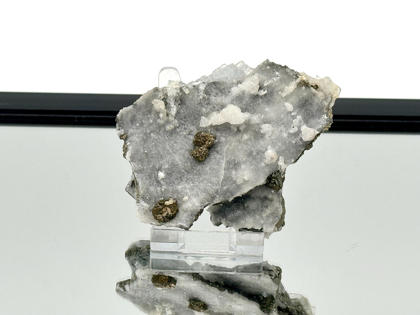 14) Blue Baryte Crystal With Baryte, Pyrite, Quartz - Morocco