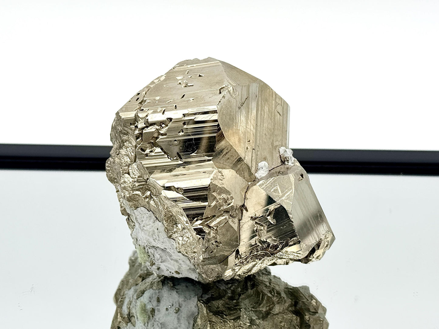 AA Large Cubic Pyrite Crystal Peruvian 1.99KG (DP)