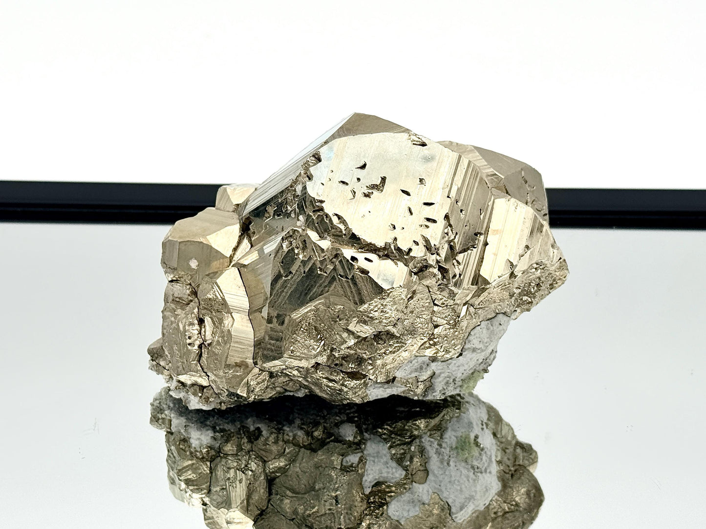 AA Large Cubic Pyrite Crystal Peruvian 1.99KG (DP)