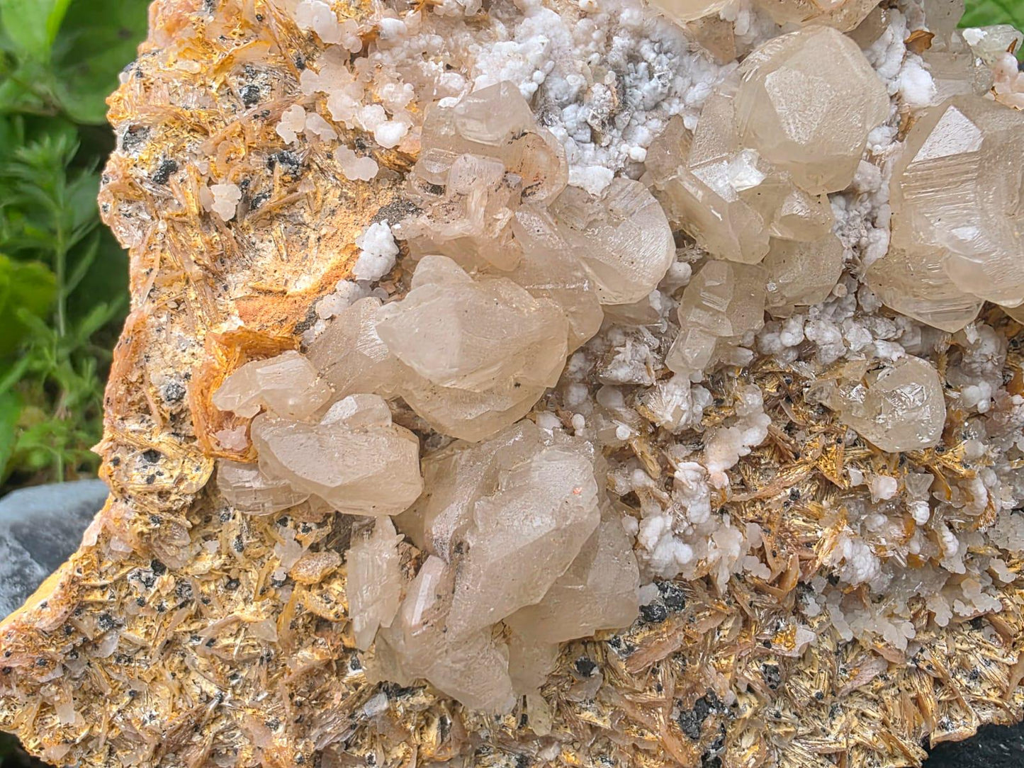Large Cerussite on Barite Matrix 1.6kg | Moroccan Mineral Specimen | Fluorescent Crystal Cluster | Collectors Piece