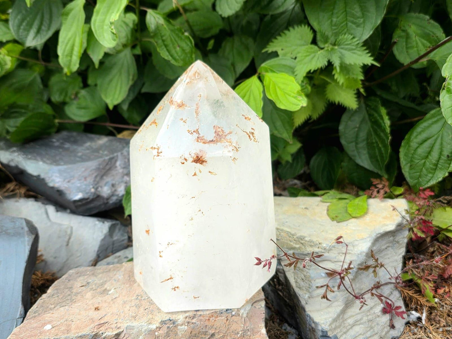 Large Copper inclusion Quartz Crystal Prism Tower 2.62KG  (#DP)