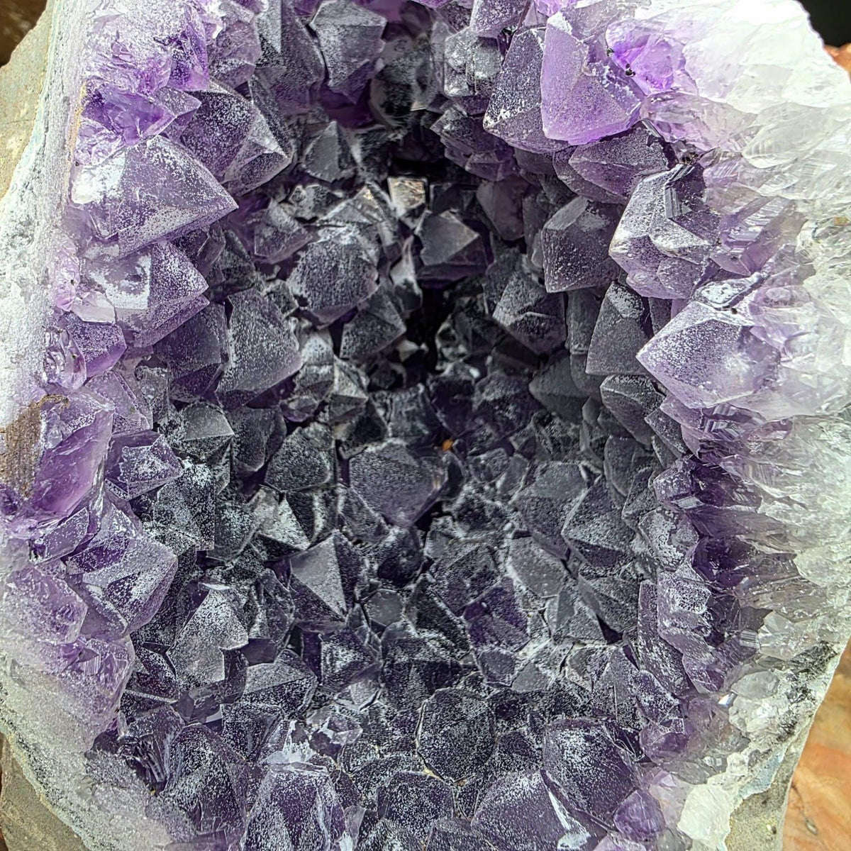 Large  Amethyst Crystal Geode Cutbase | Freestanding Crystal Display | ACB6