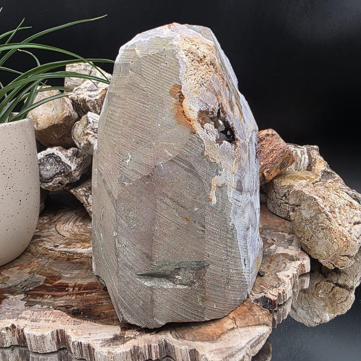 Large  Amethyst Crystal Geode Cutbase | Freestanding Crystal Display | ACB5