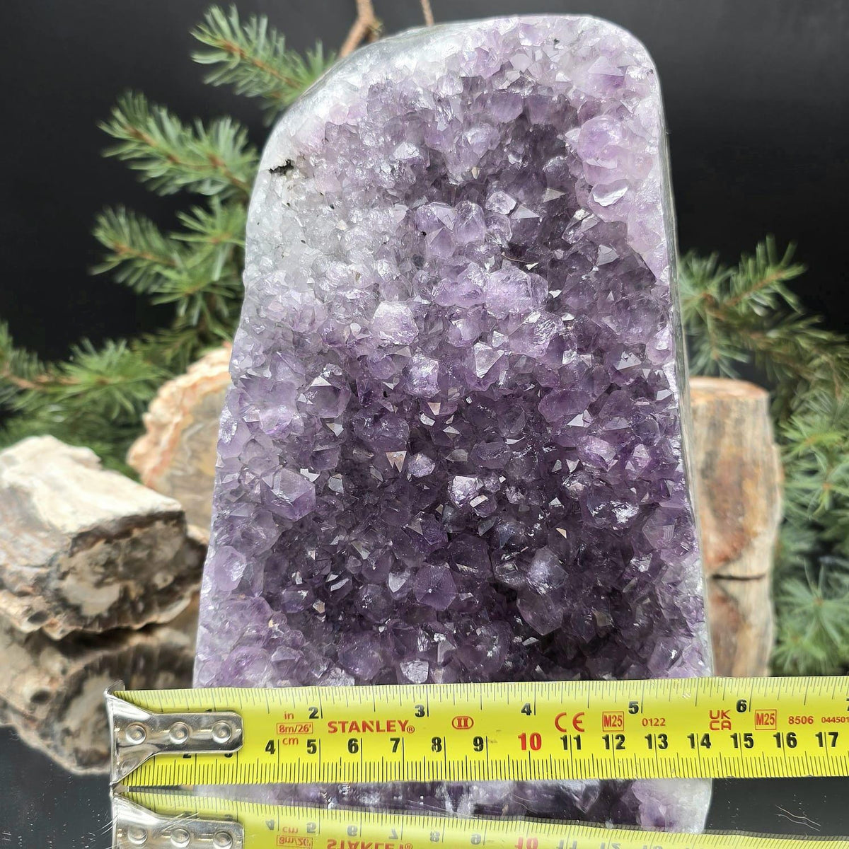 XL Uruguayan amethyst crystal geode cut base | amu-112