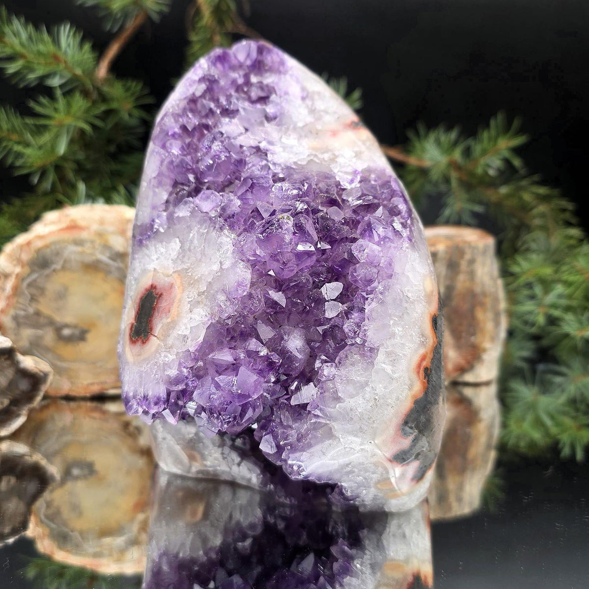 High-grade uruguayan amethyst crystal geode cut base | amu-107