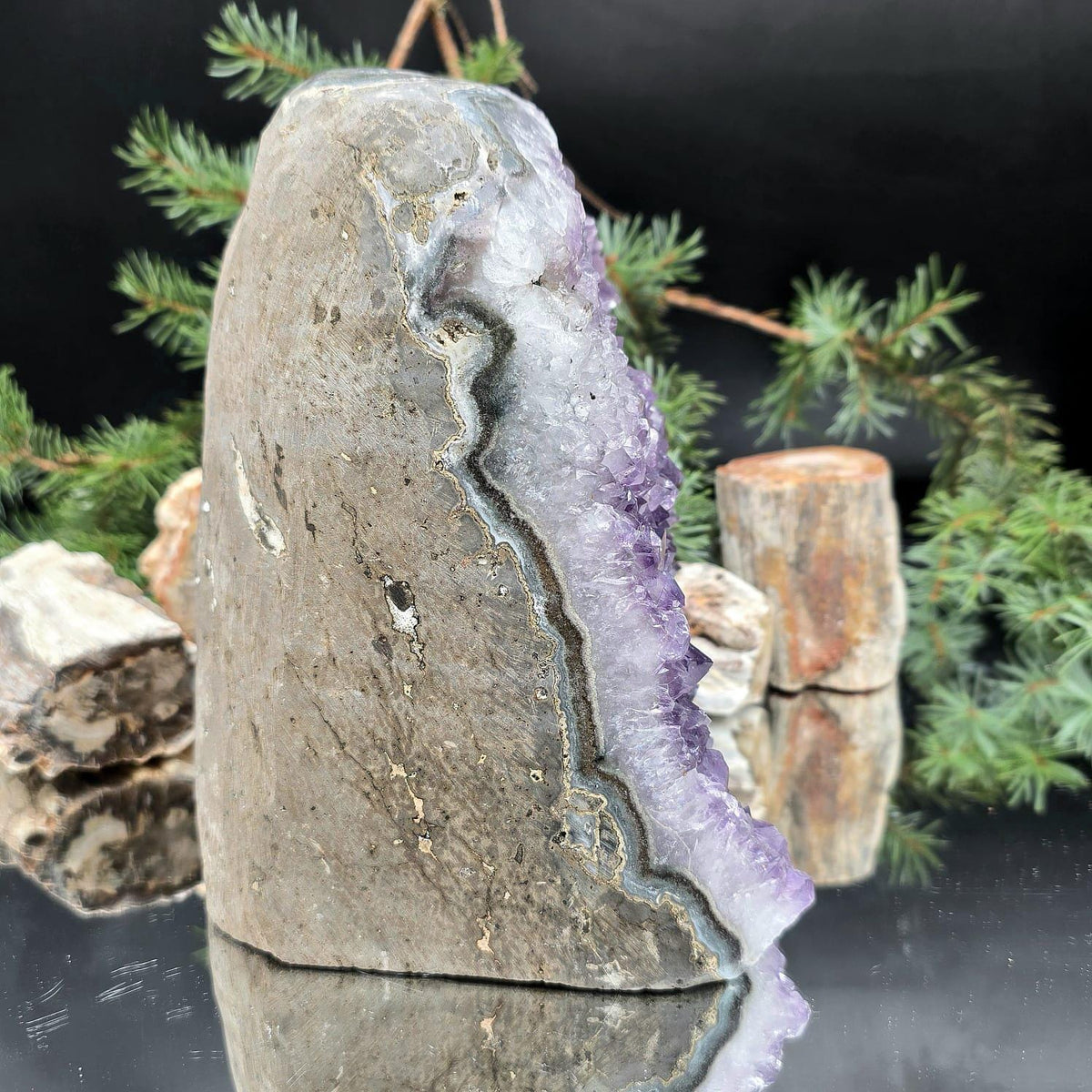 XL Uruguayan amethyst crystal geode cut base | amu-112