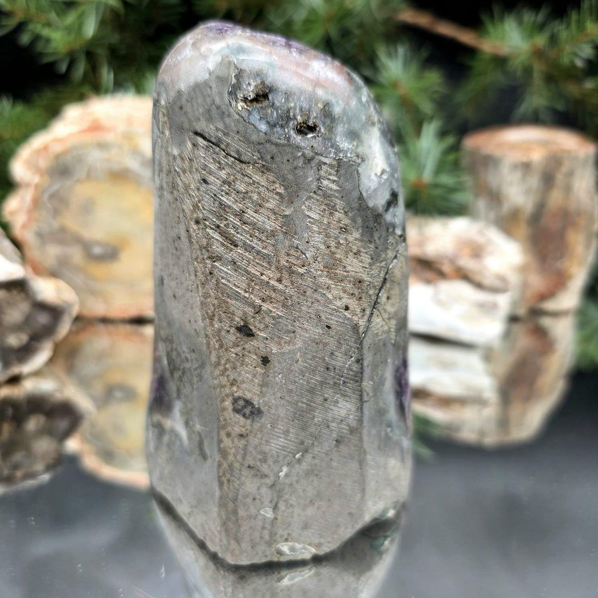 High-grade uruguayan amethyst crystal geode cut base | amu-76