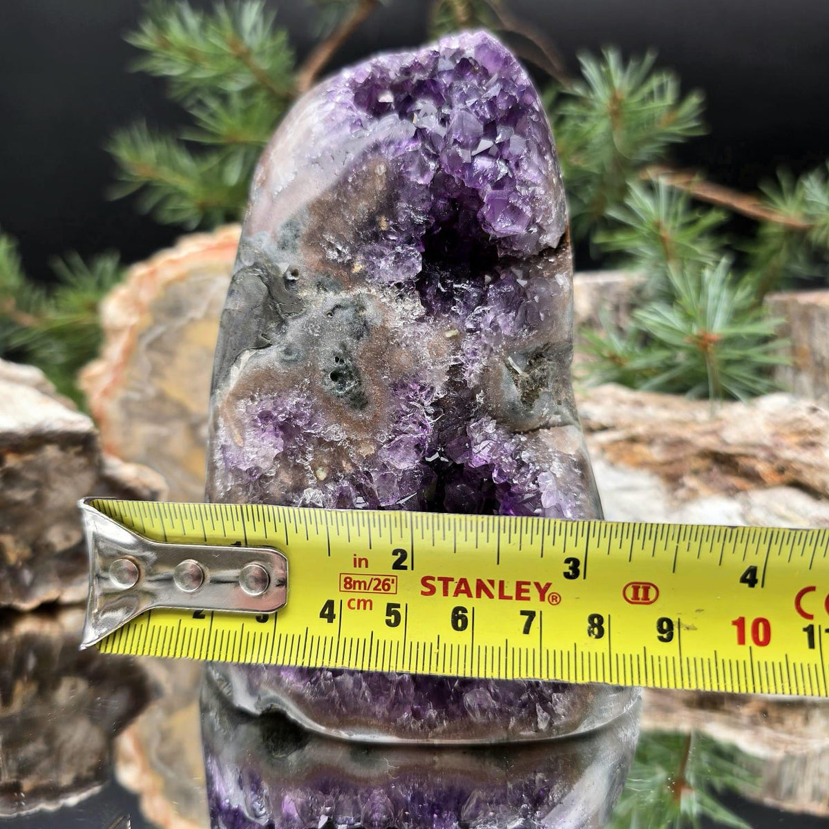 High-grade uruguayan amethyst crystal geode cut base | amu-76