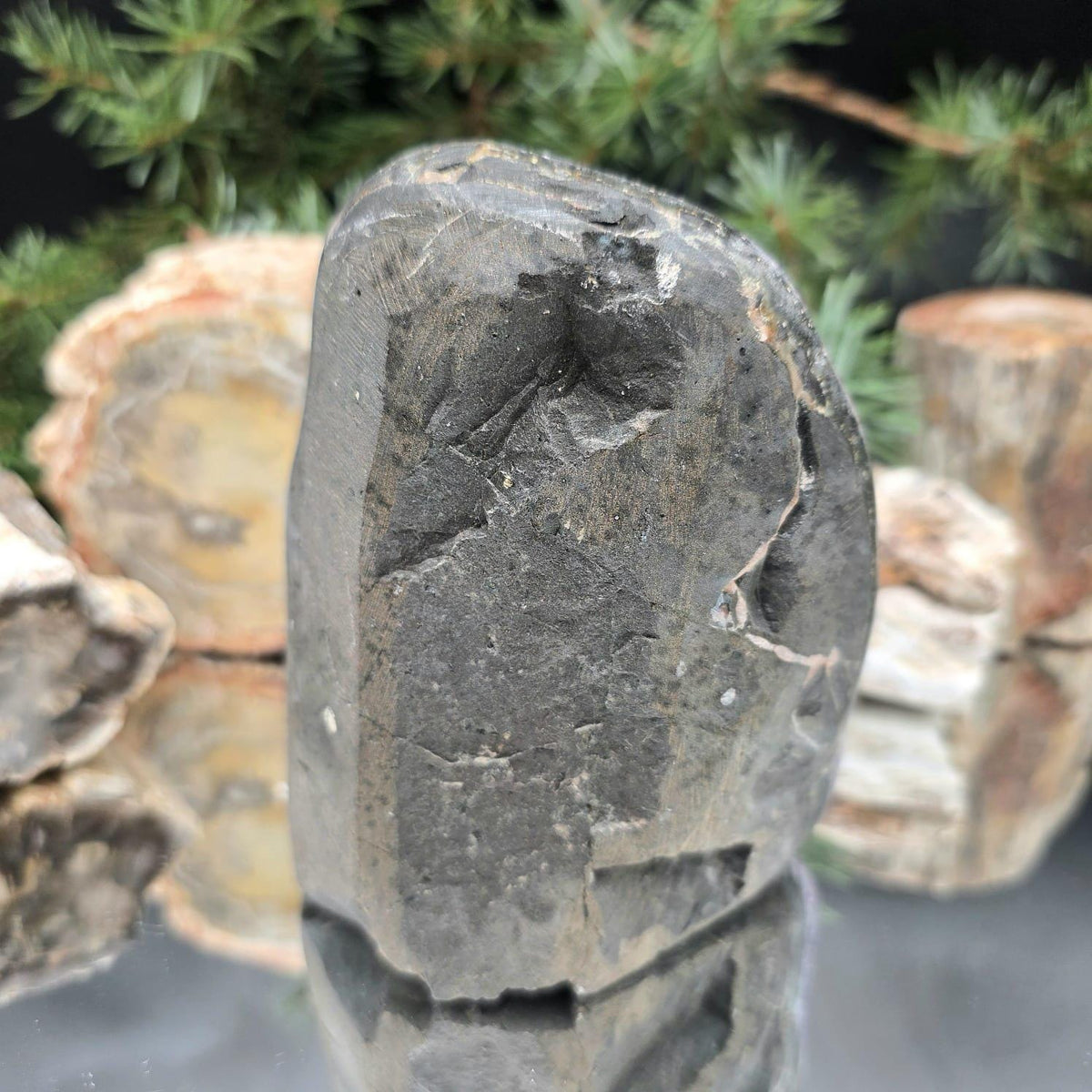 High-grade uruguayan amethyst crystal geode cut base | amu-29