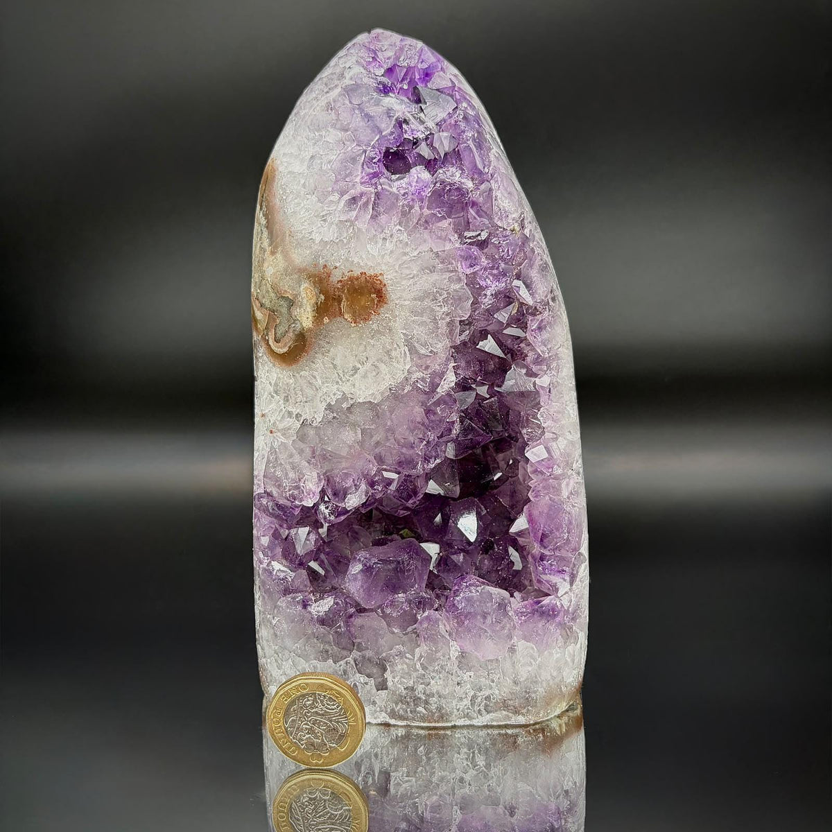 High-grade uruguayan amethyst crystal geode cut base | 1.54kg amu-59