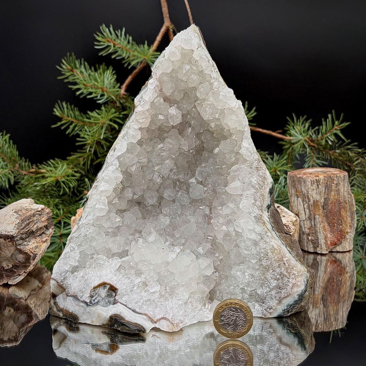 Quartz Crystal Cutbase | Large Freestanding Crystal Display | ACB35 3.71kg