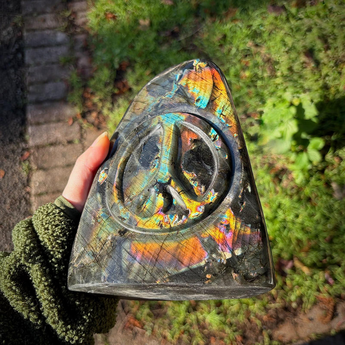 Large Labradorite Peace Symbol Crystal Carving | 2.98kg Rainbow Flash