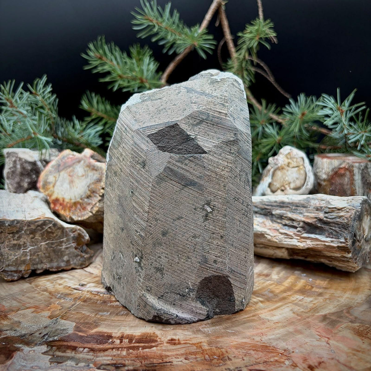 Amethyst Crystal Geode Cutbase | Freestanding Crystal Display | ACB-51