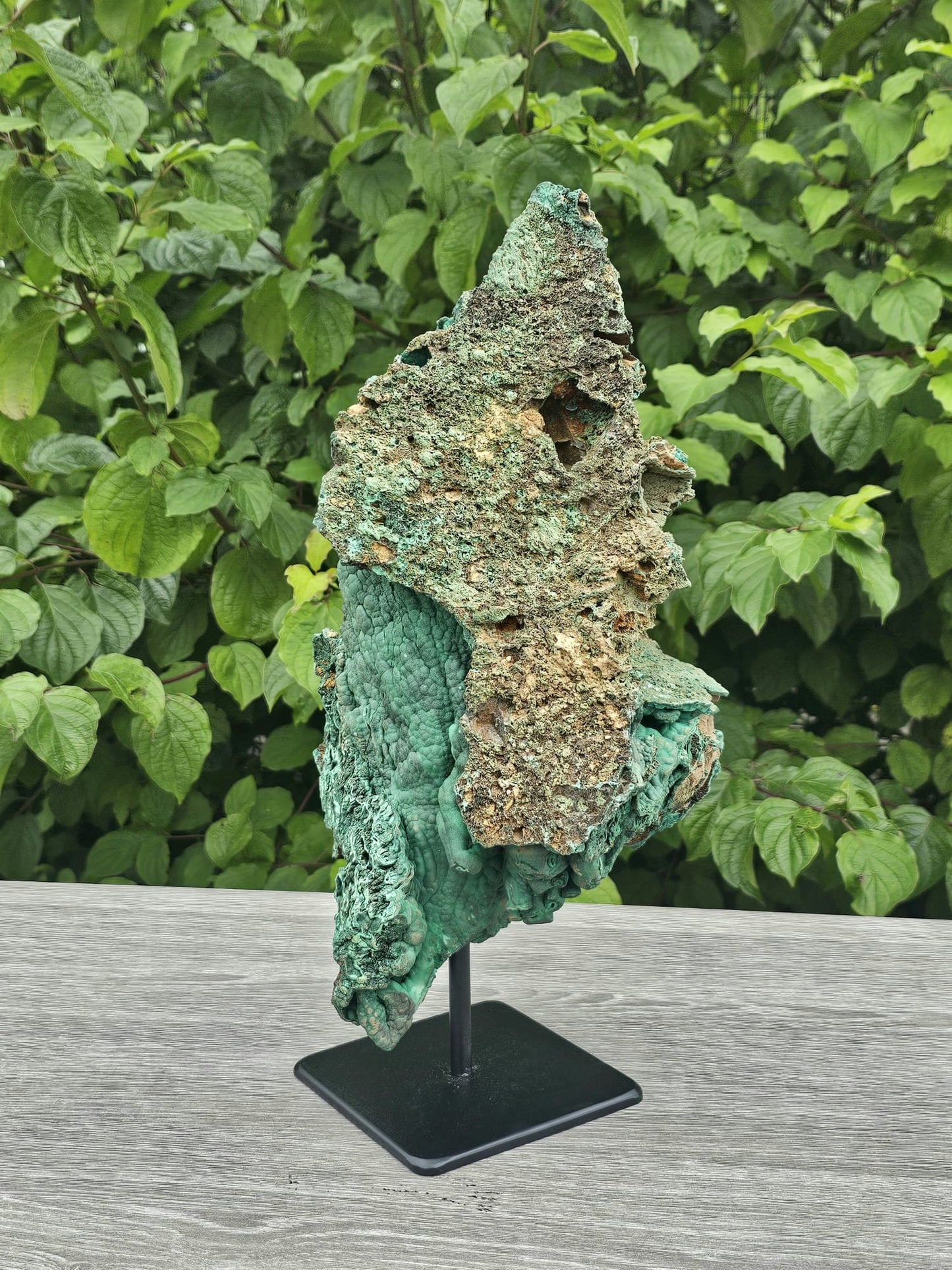 Stalactite botryoidal formation.
 malachite 