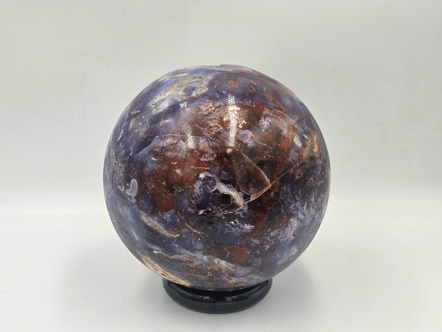 Violet agate sphere from Madagascar with stunning colour