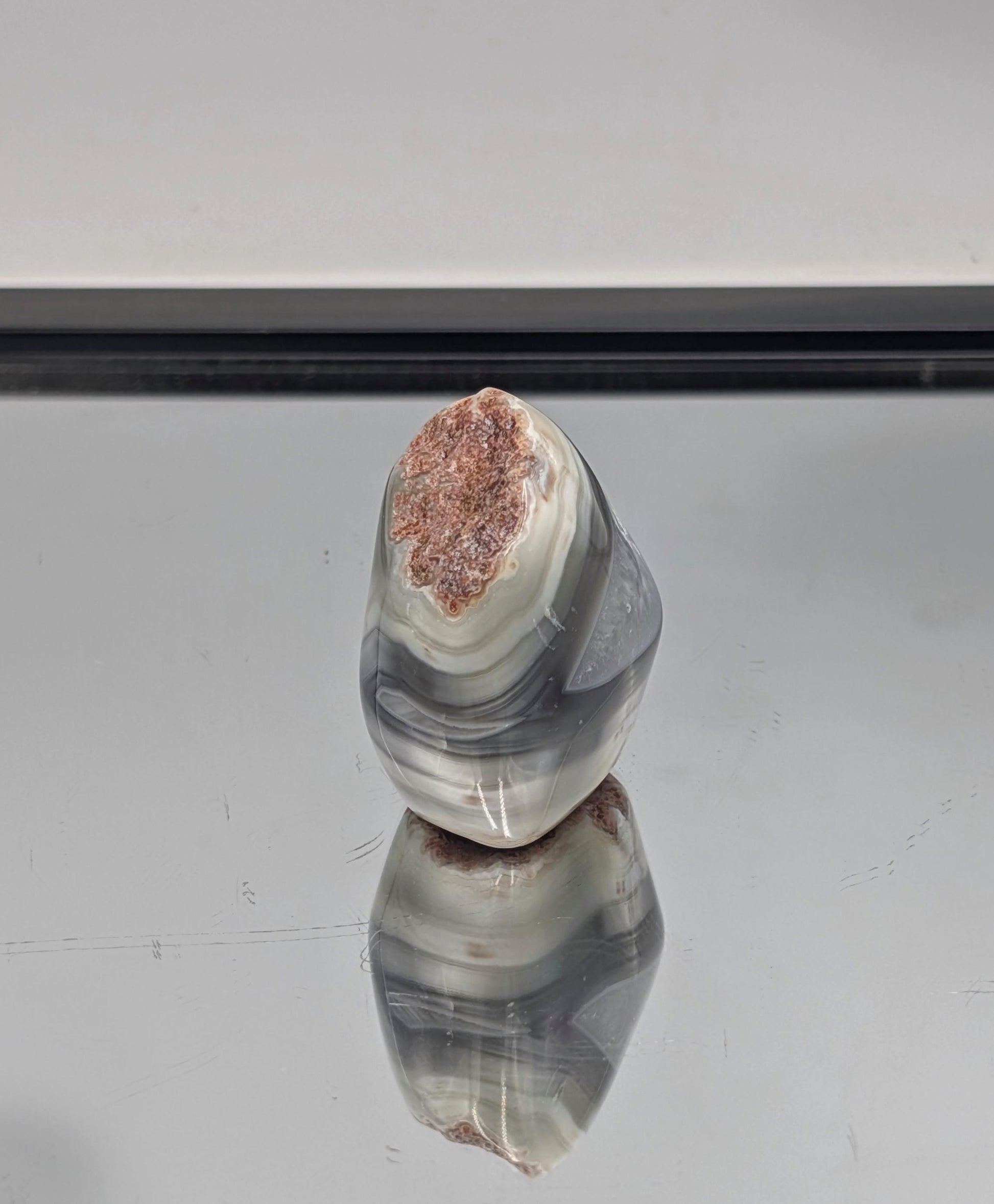 Clean contours highlighting mineral striations.