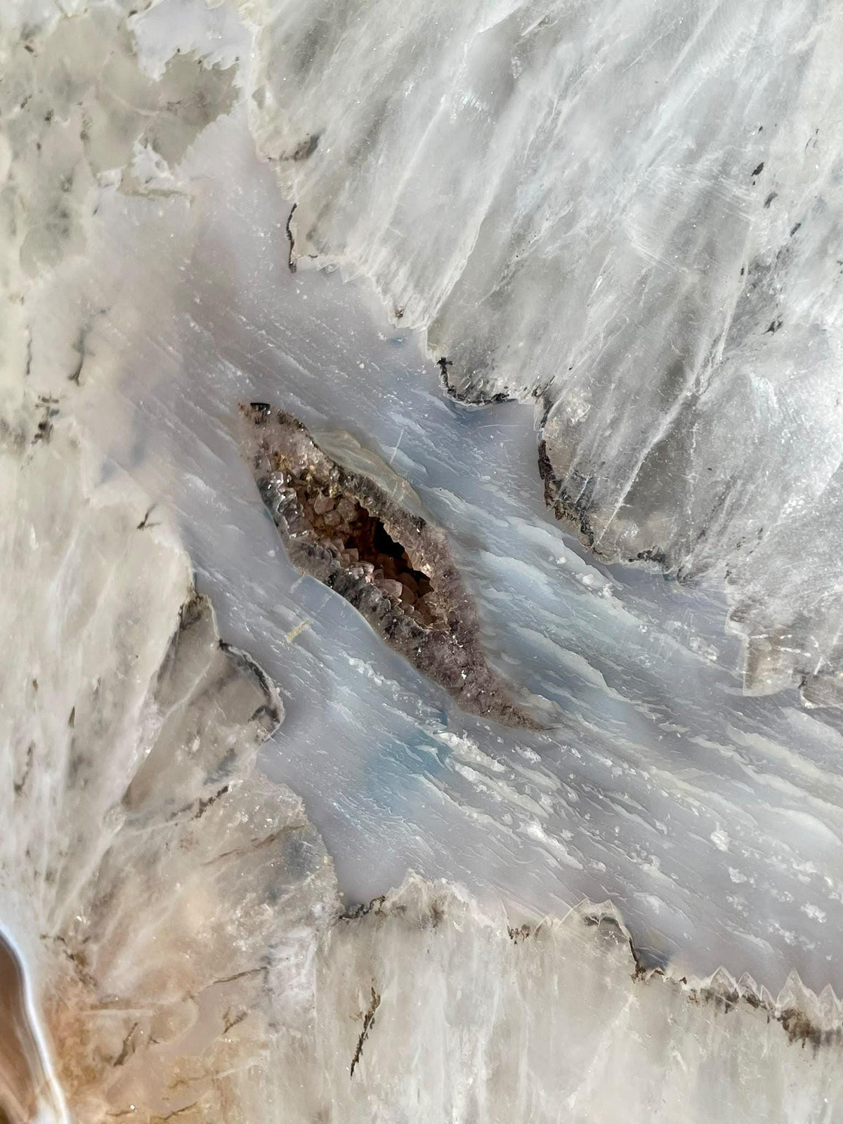 Natural Agate slice displayed as a dining table centrepiece