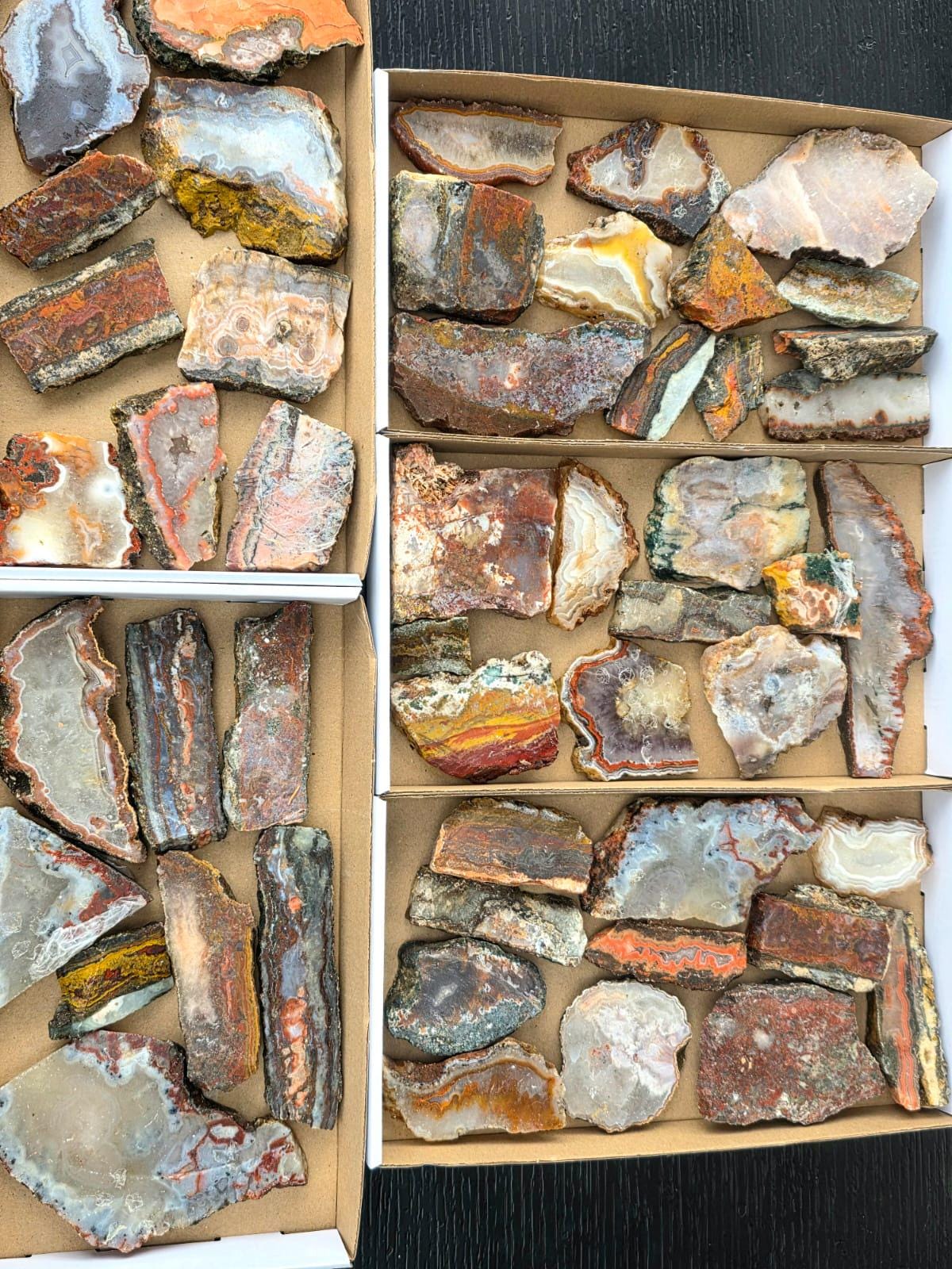 Mixed agate slices for cabbing and tumbling Morocco