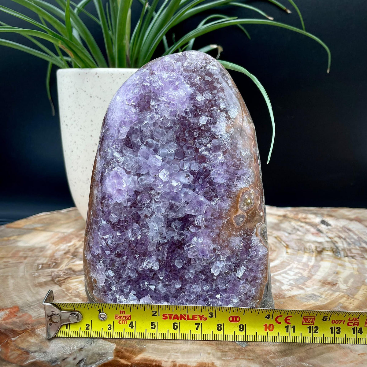 Amethyst cut base for distinctive home decor