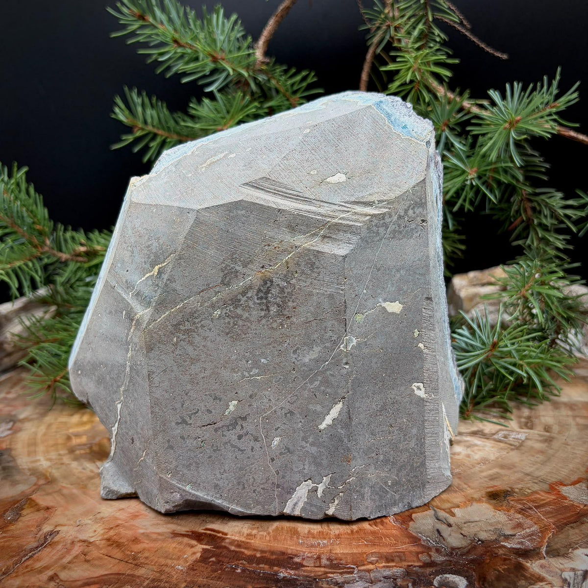 Amethyst stone with cut base