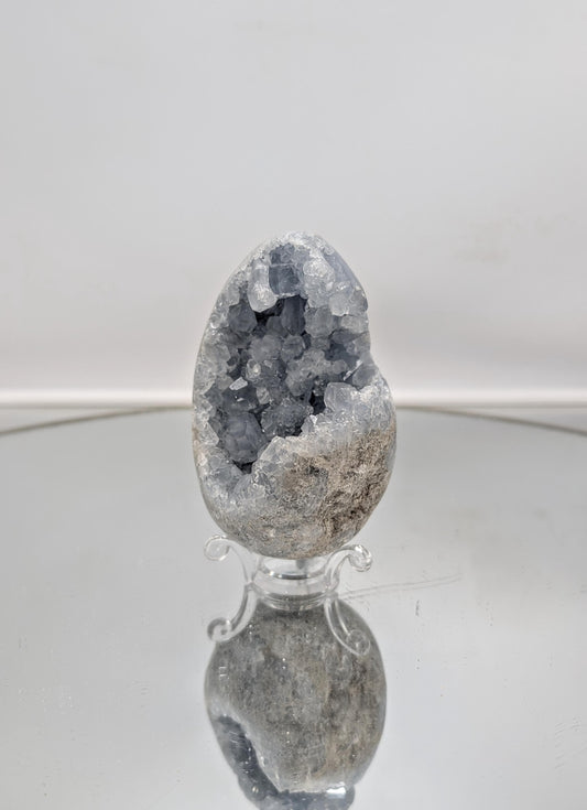 Celestite crystal egg, the perfect Easter gift