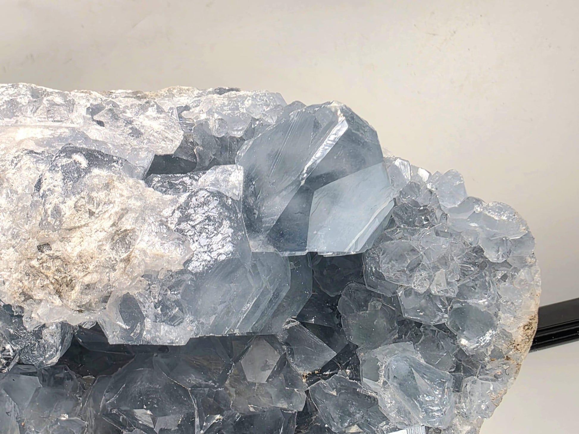 Celestite luxury display crystal for interior design
