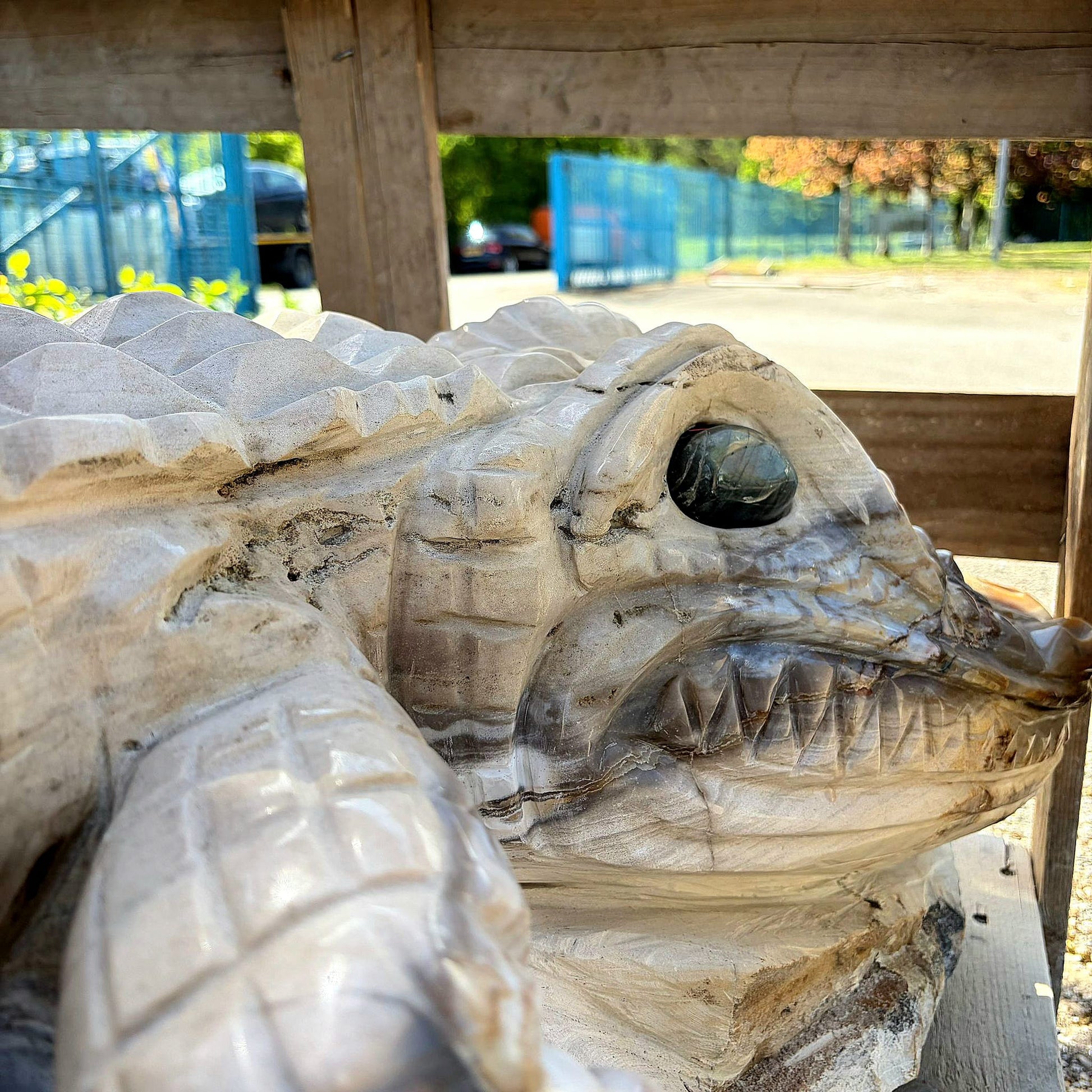 136kg agate crocodile sculpture size reference