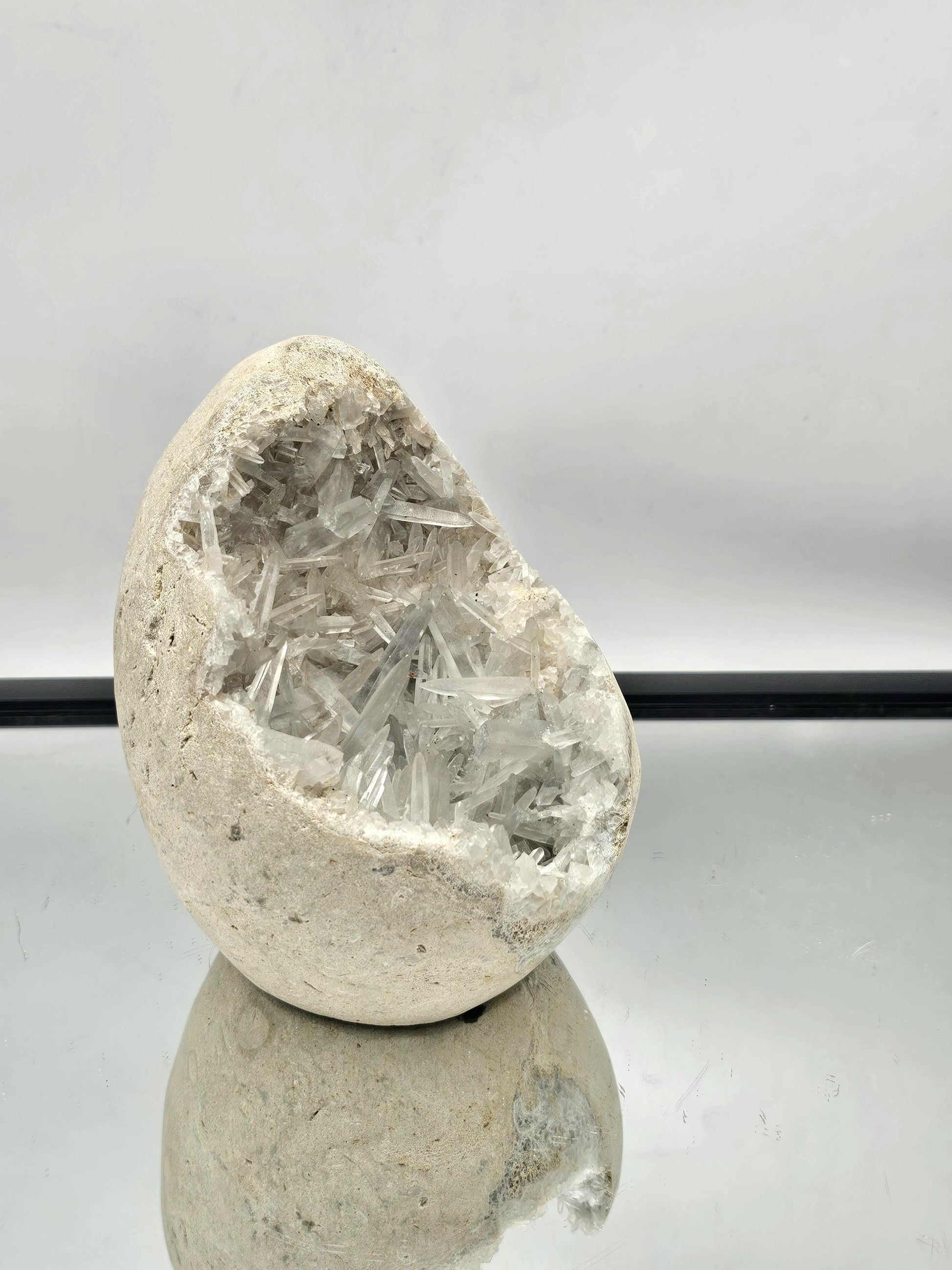 Exceptional celestite from madagscar with fine needle crystals